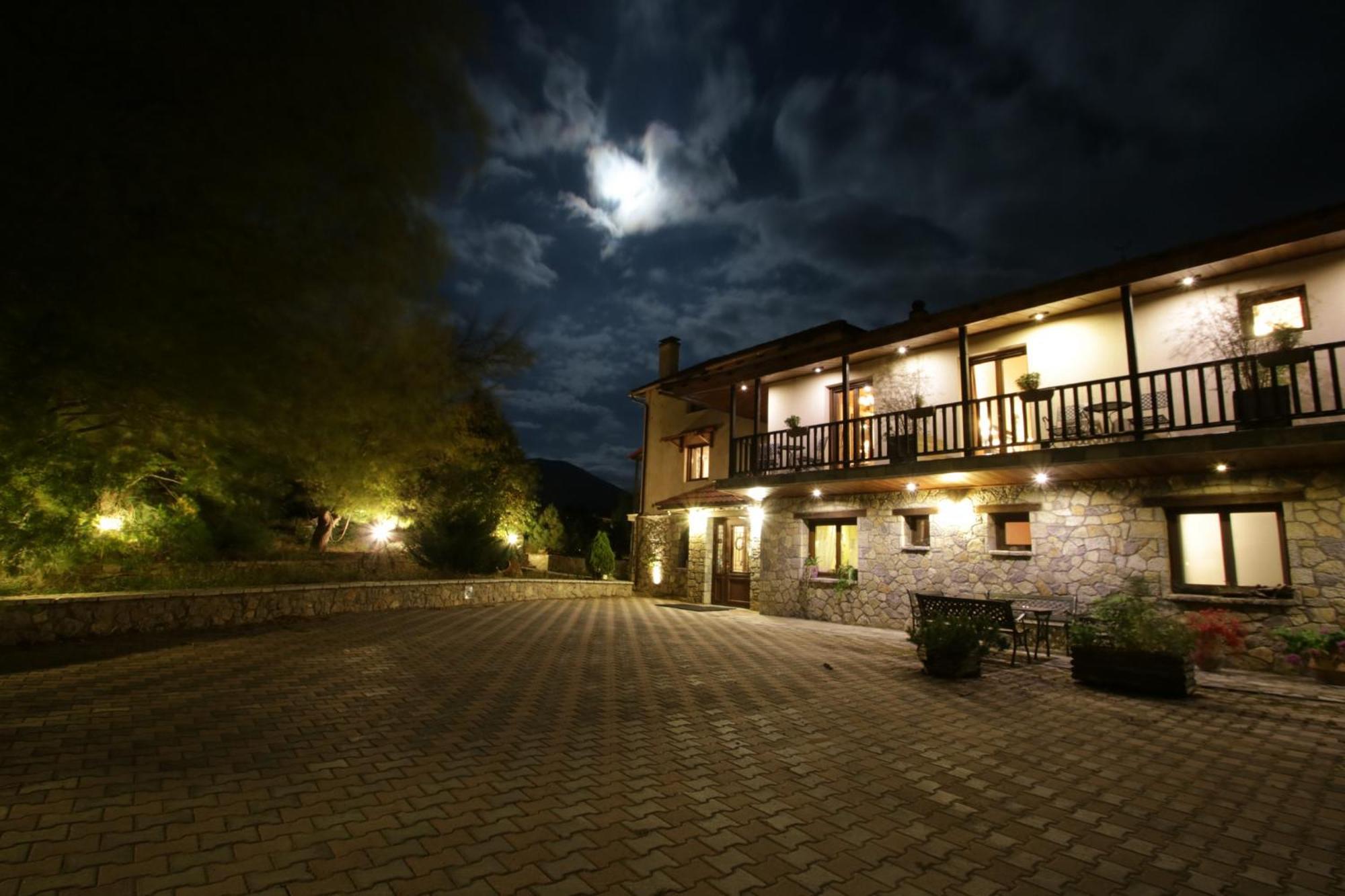 Boutique Hotel Skamnos Arachova Buitenkant foto
